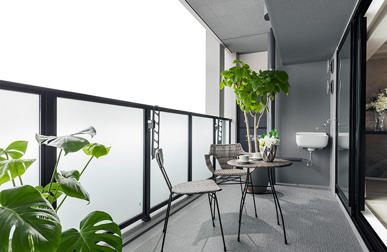 BALCONY