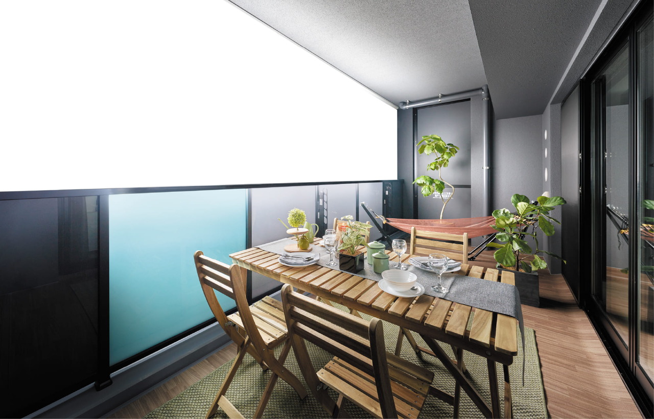 BALCONY