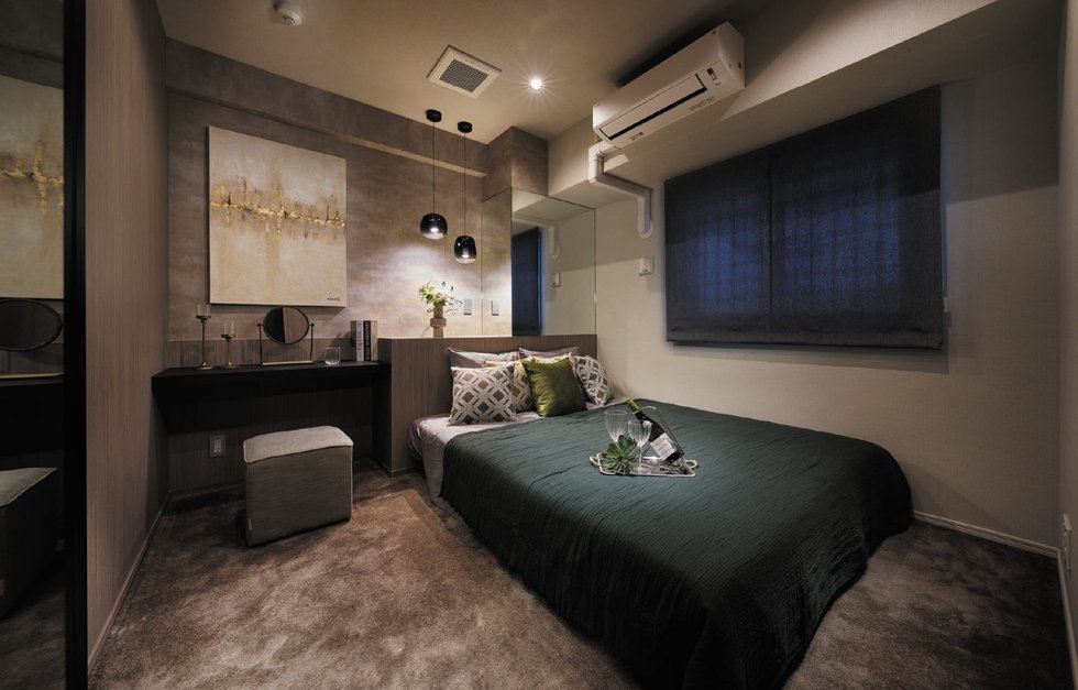 MASTER BEDROOM