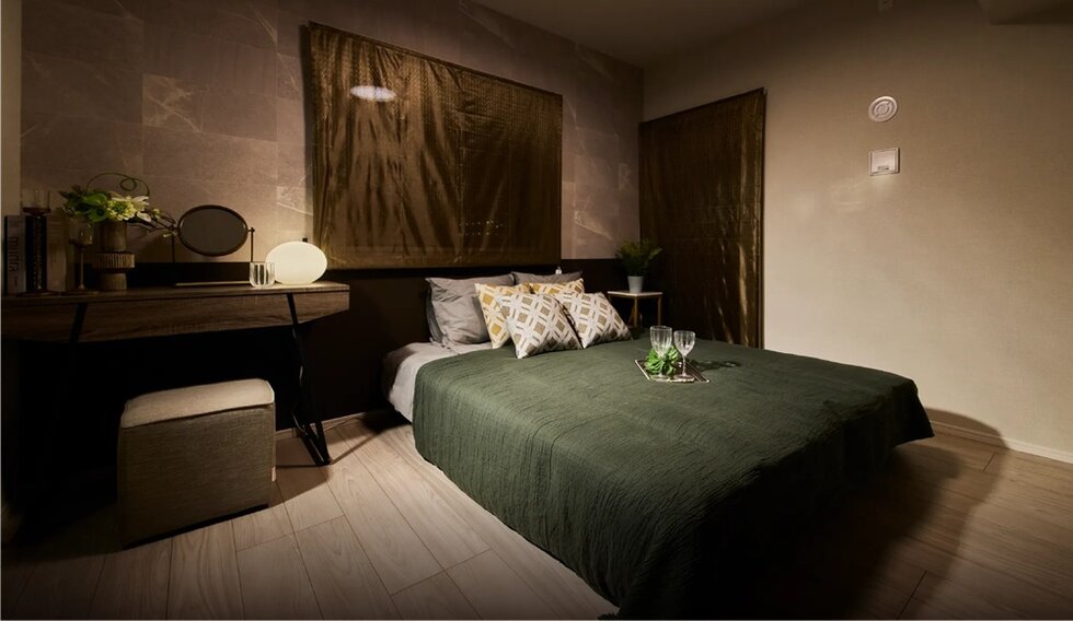 BEDROOM 1
