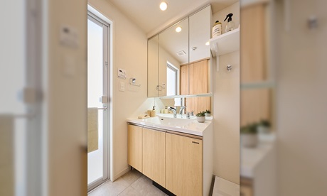 POWDER ROOM
