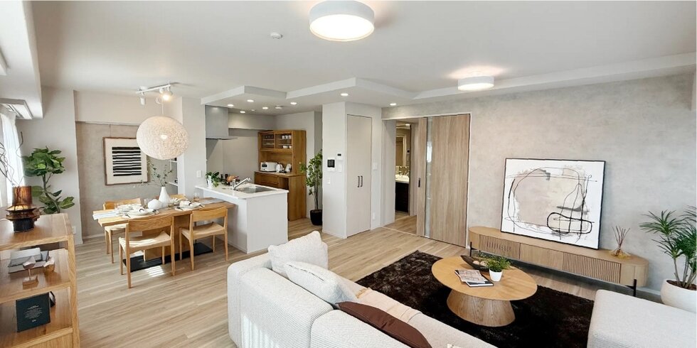 リビング・ダイニング・キッチン（棟内モデルルーム／Dタイプ・1103号室）2025年10月撮影