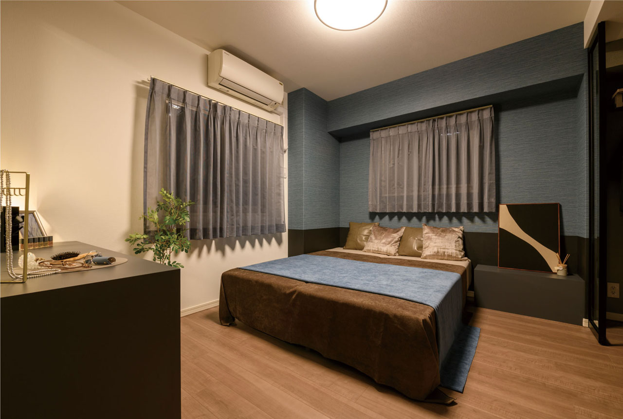 MASTER BEDROOM