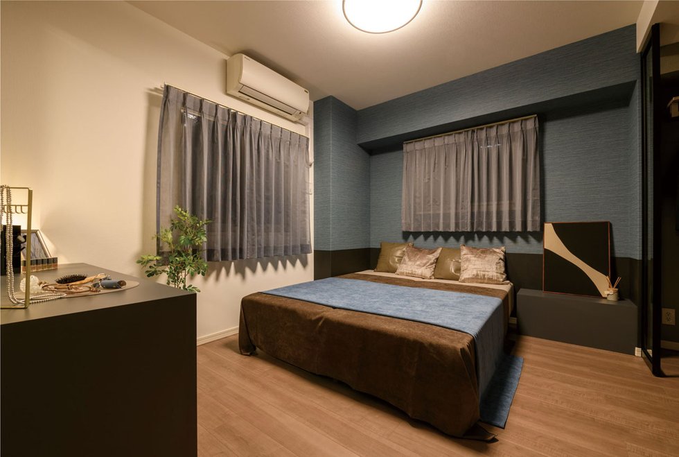 MASTER BEDROOM