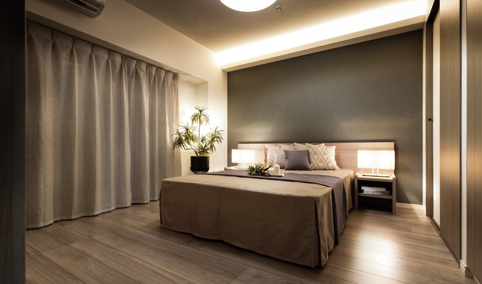 MASTER BEDROOM