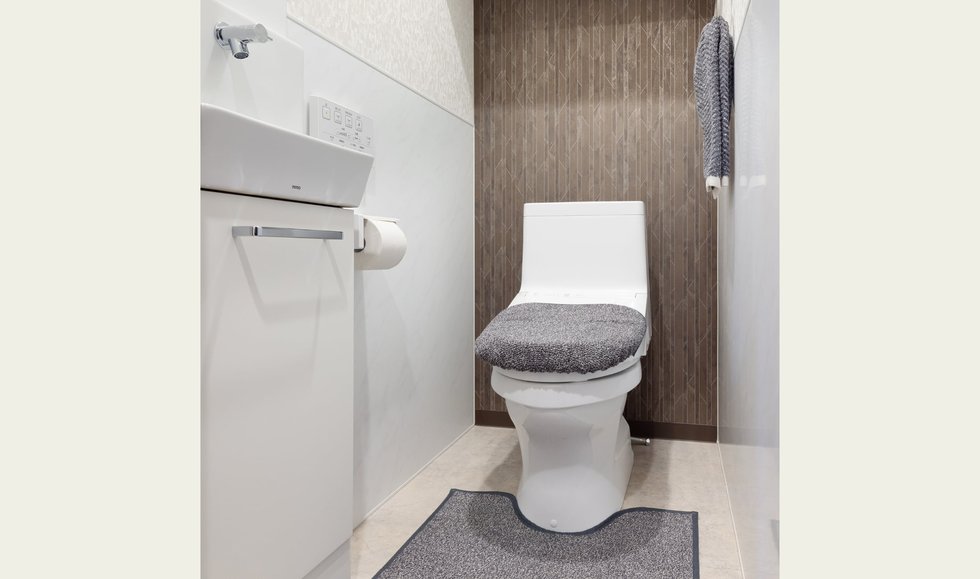 REST ROOM