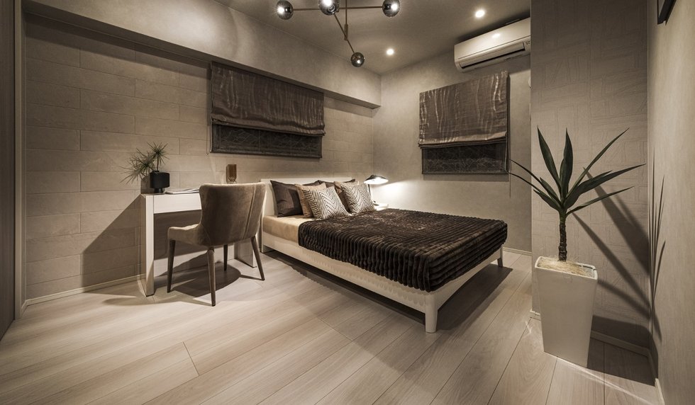 MASTER BED ROOM