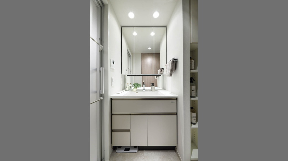 Powder Room