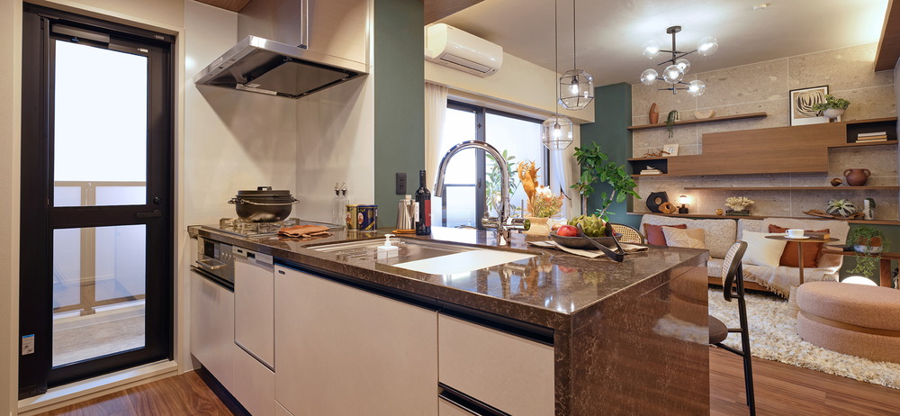 KITCHEN