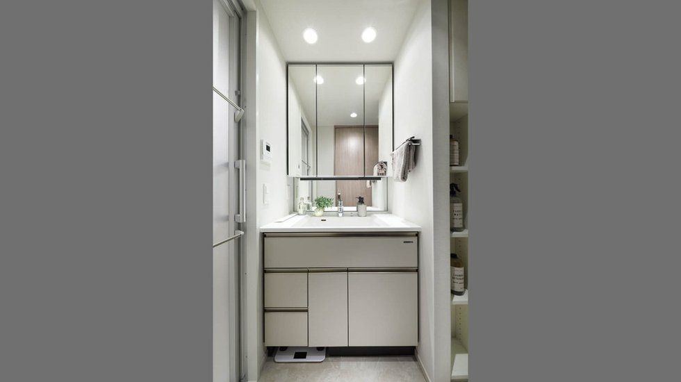 Powder Room