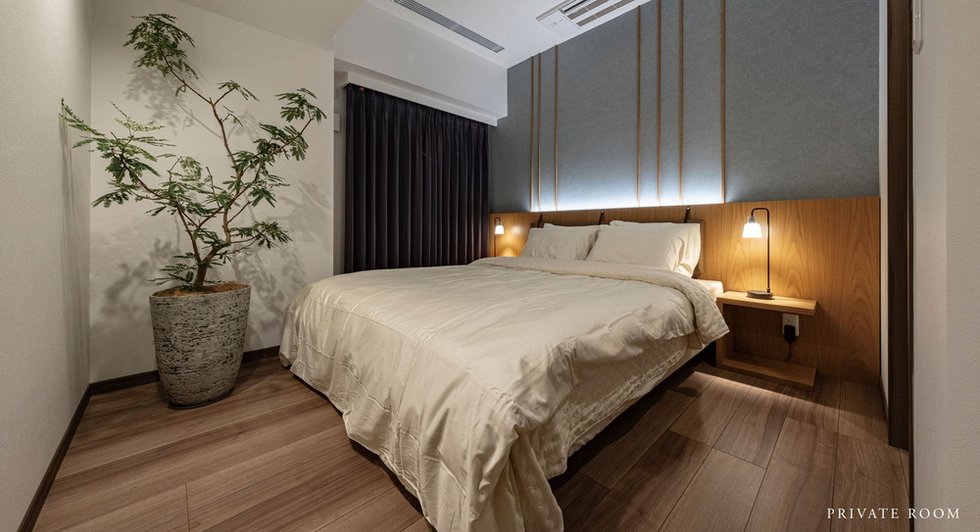 PRIVATE ROOM