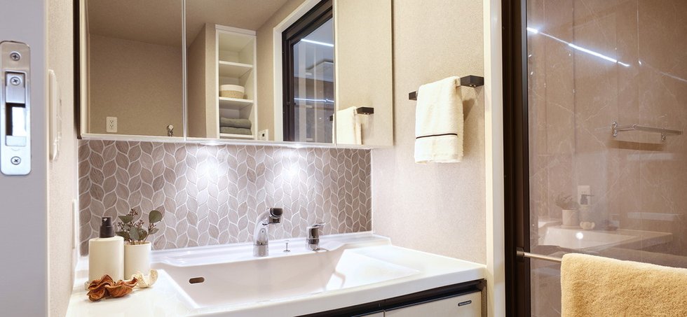 POWDER ROOM
