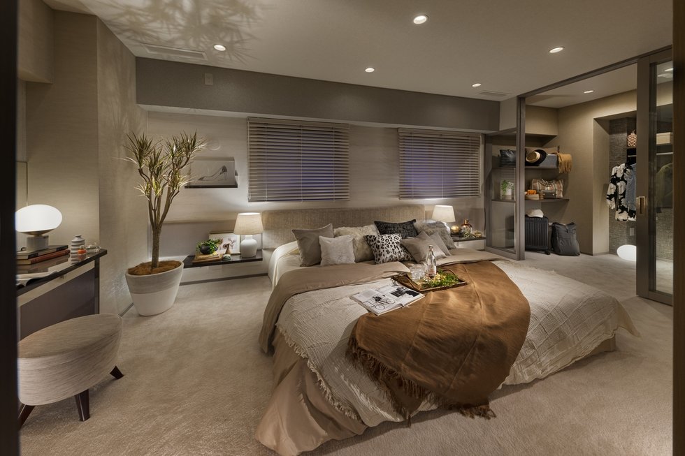 MASTER BEDROOM