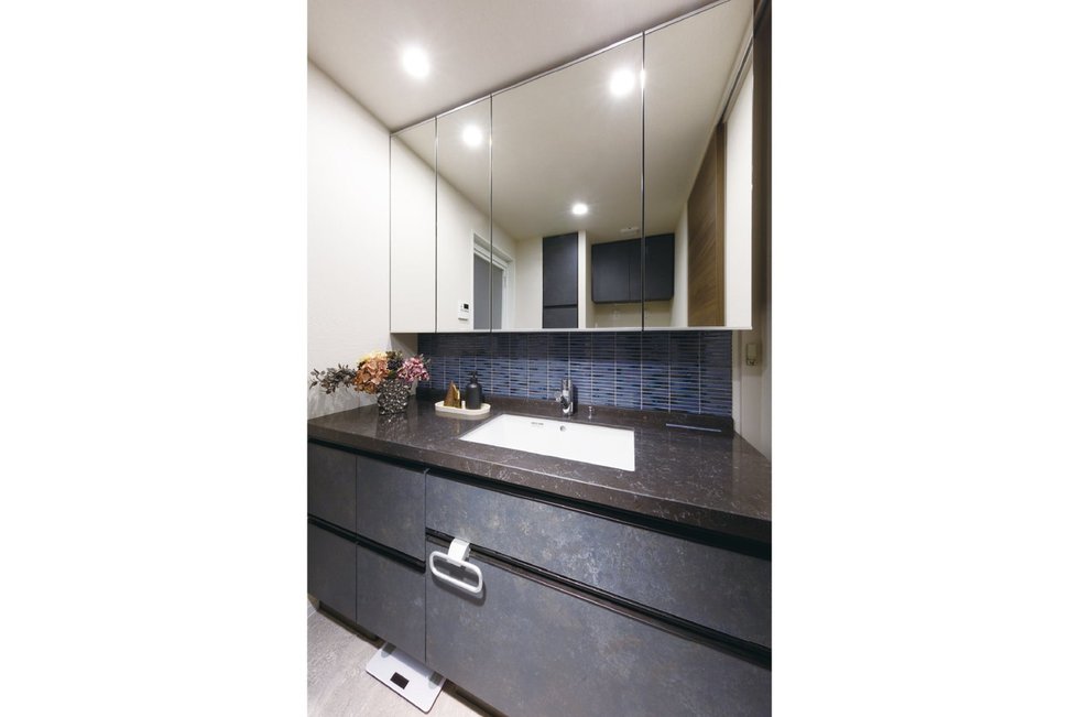 Powder room