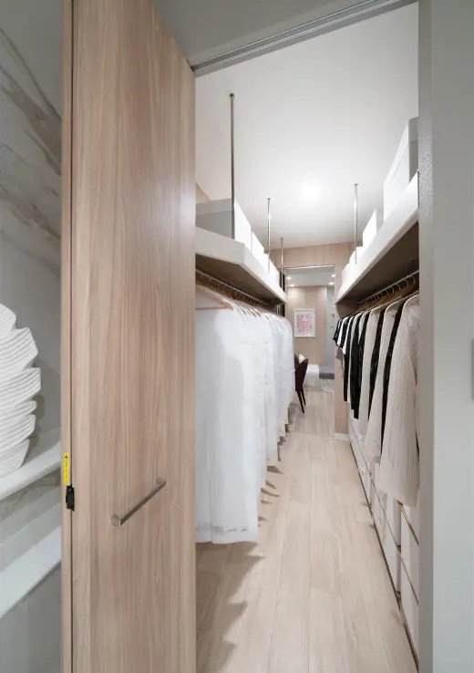 Walk through closet