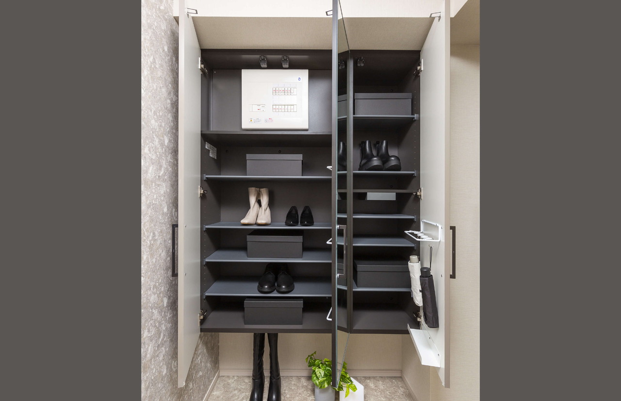 SHOES BOX