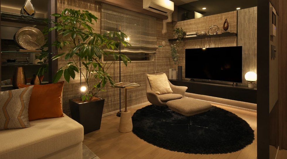 Theater Lounge