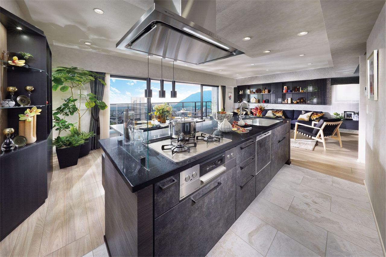 KITCHEN