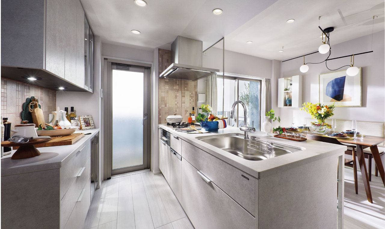 KITCHEN