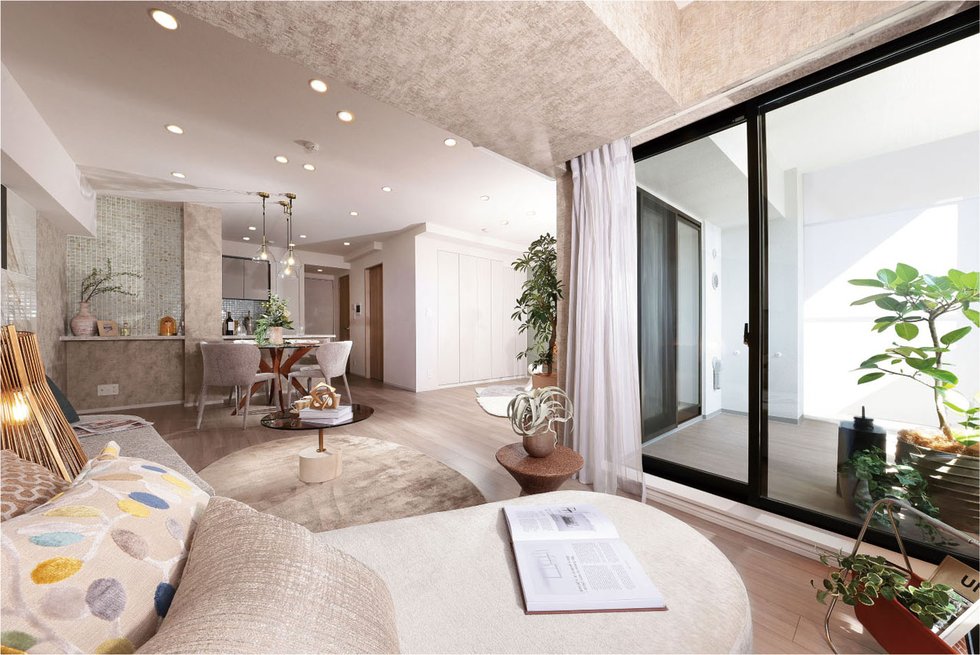 +Lounge
