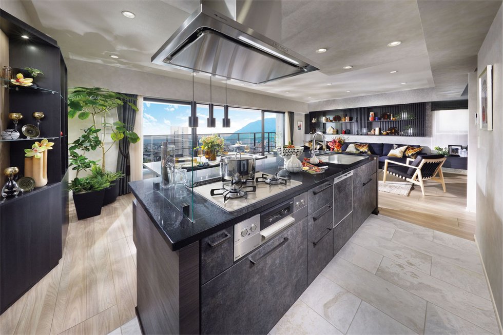 KITCHEN