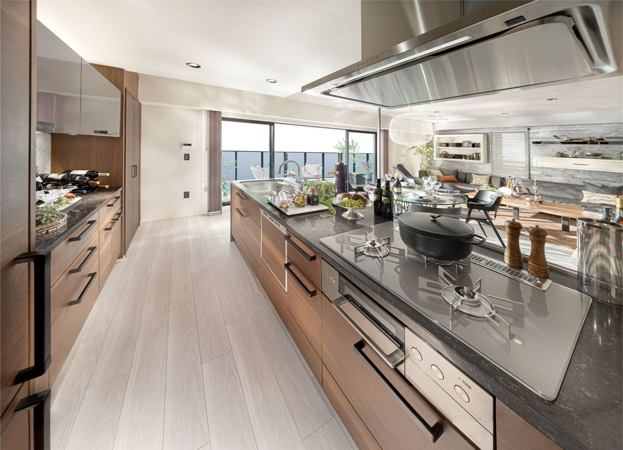 KITCHEN
