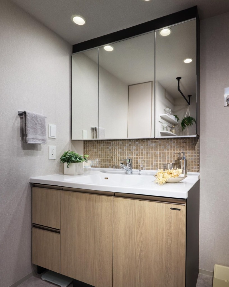 Powder room