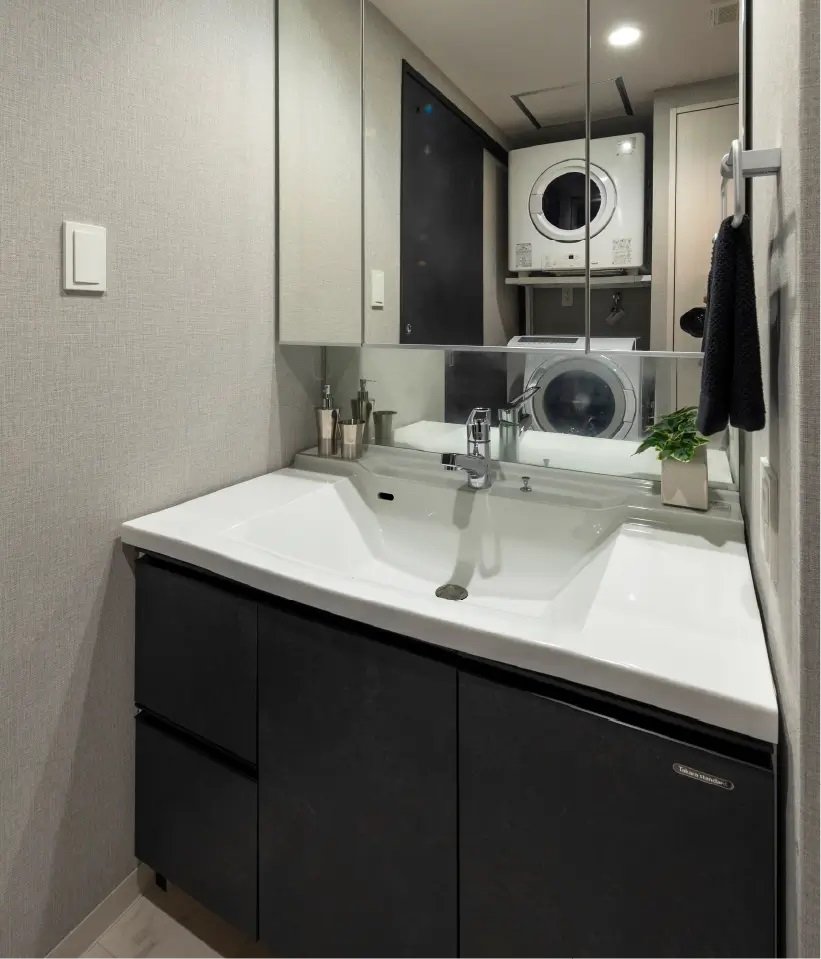 Powder Room