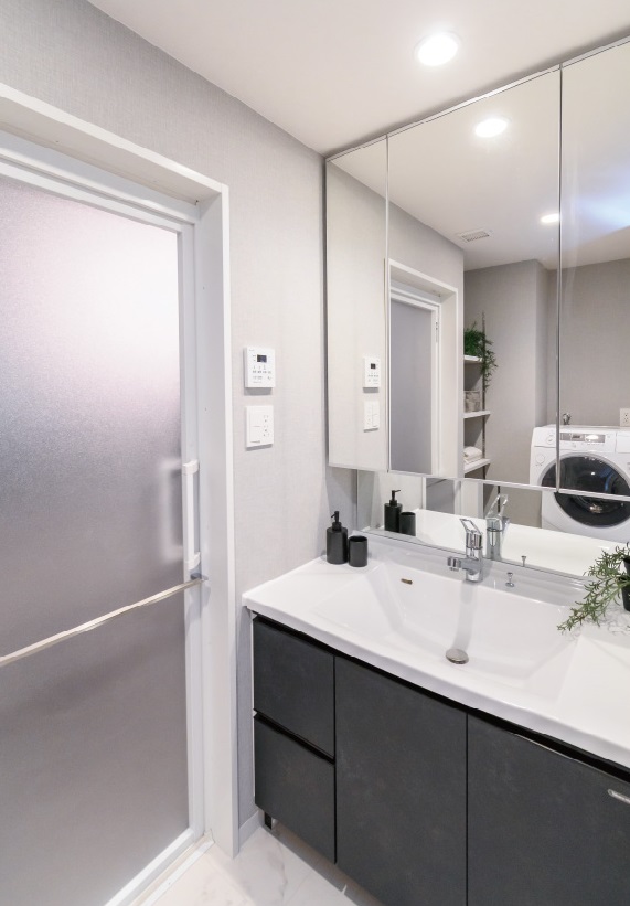 Powder room