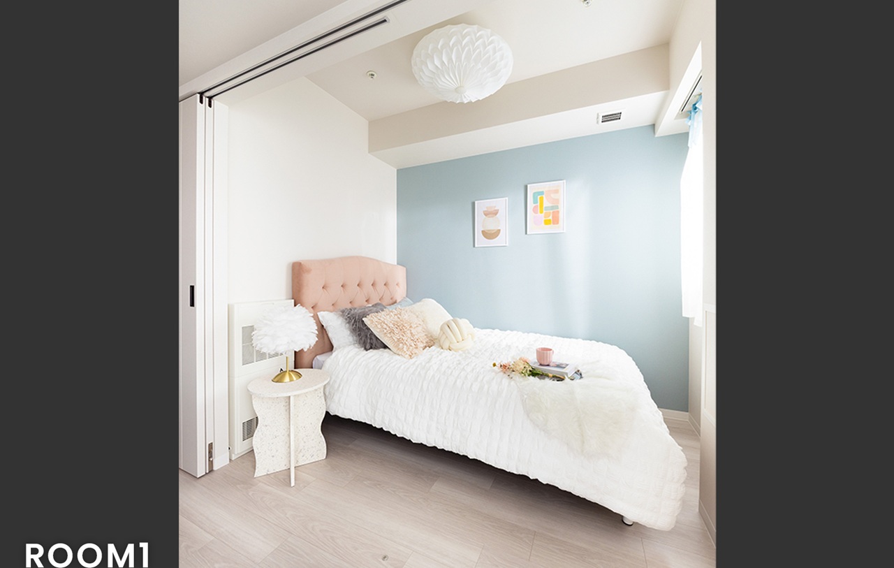 ROOM2