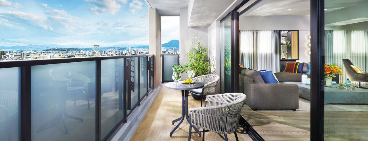BALCONY