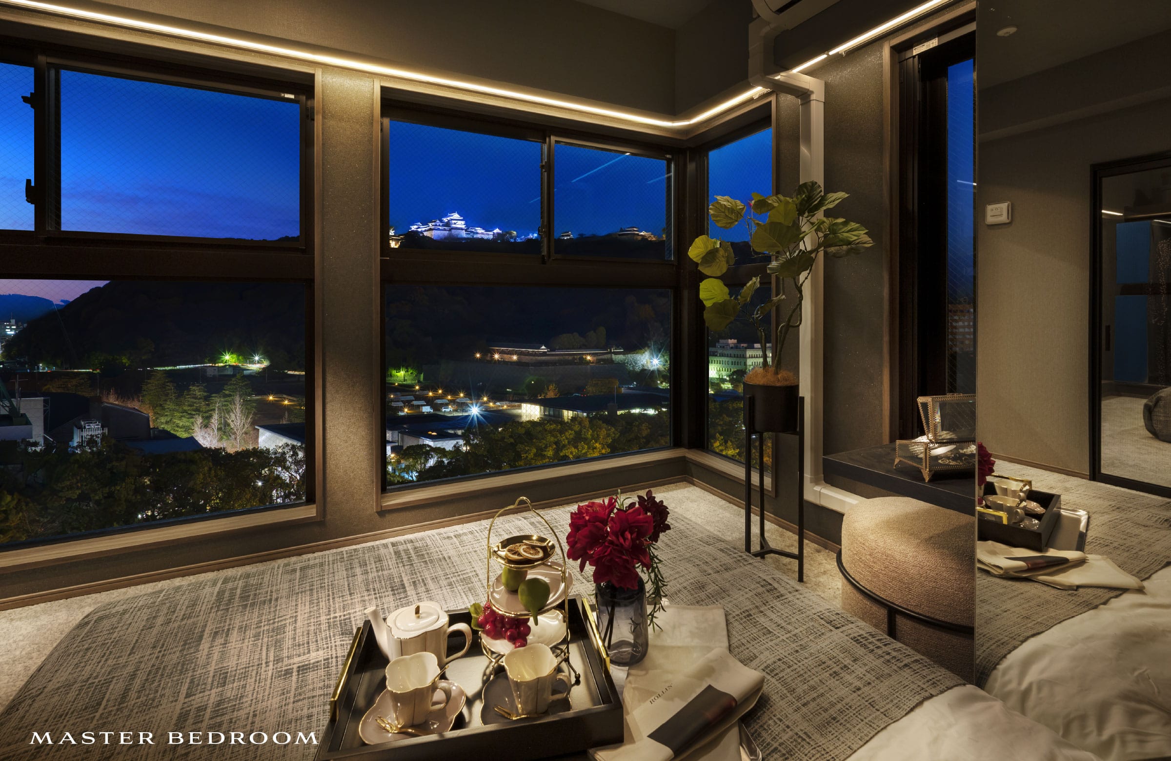 MASTER BEDROOM