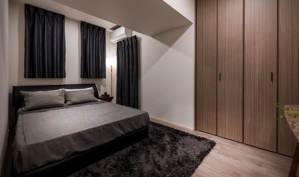 MASTER BED ROOM