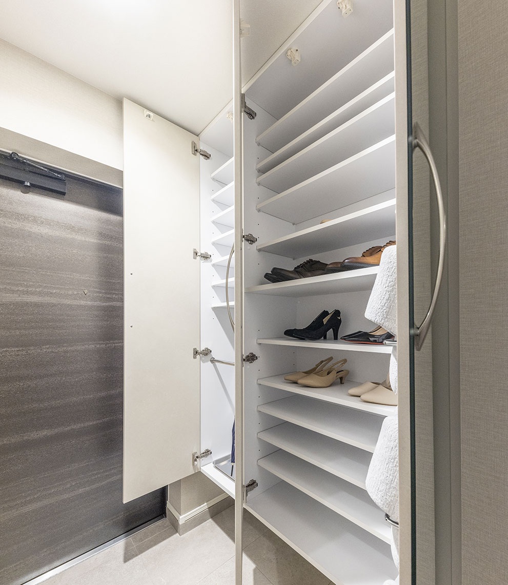 STORAGES