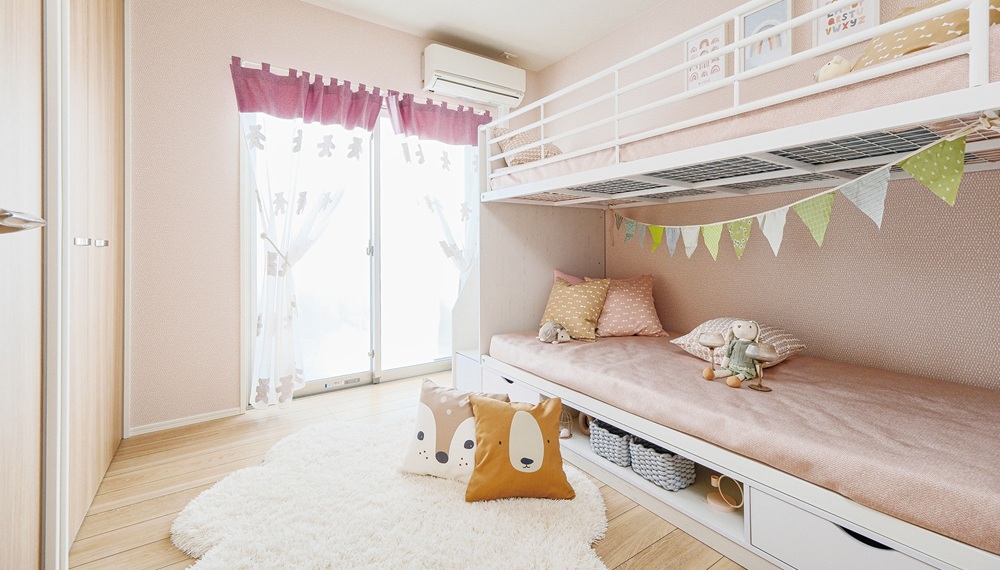 KID'S ROOM