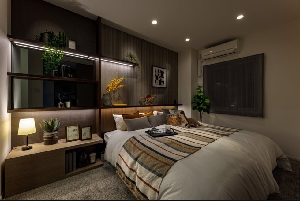 Bedroom