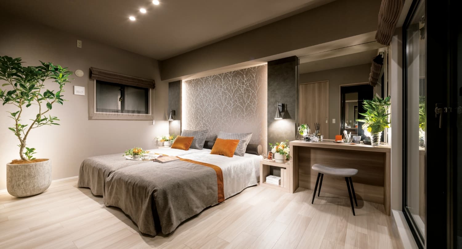 BEDROOM