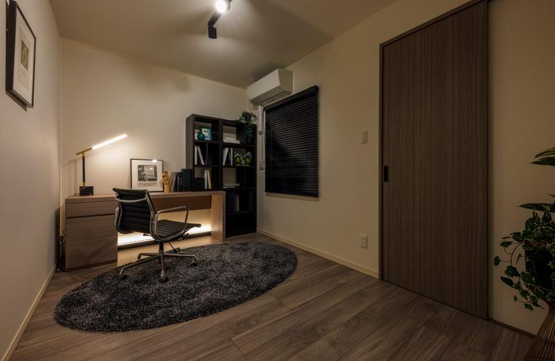 PRIVATE ROOM