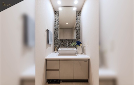 POWDER ROOM
