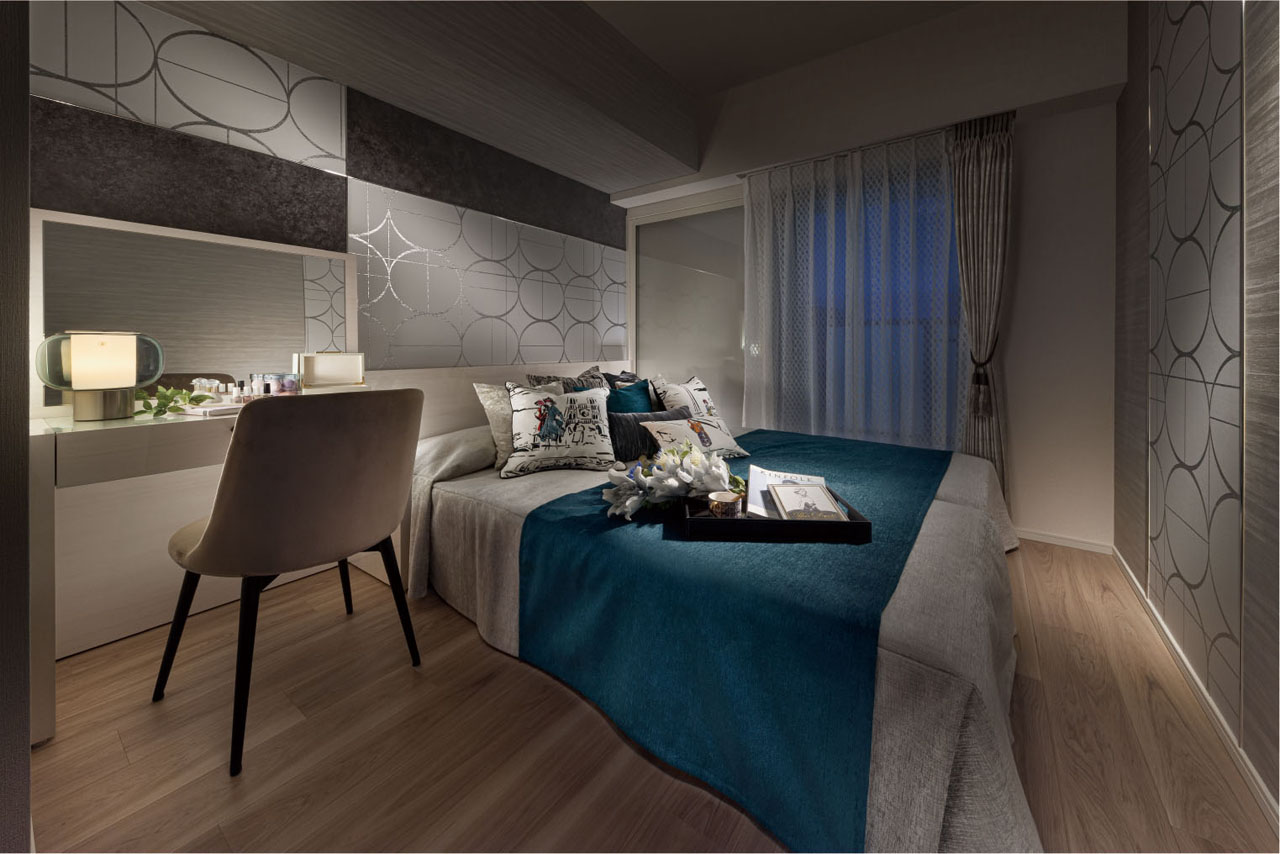 MASTER BEDROOM