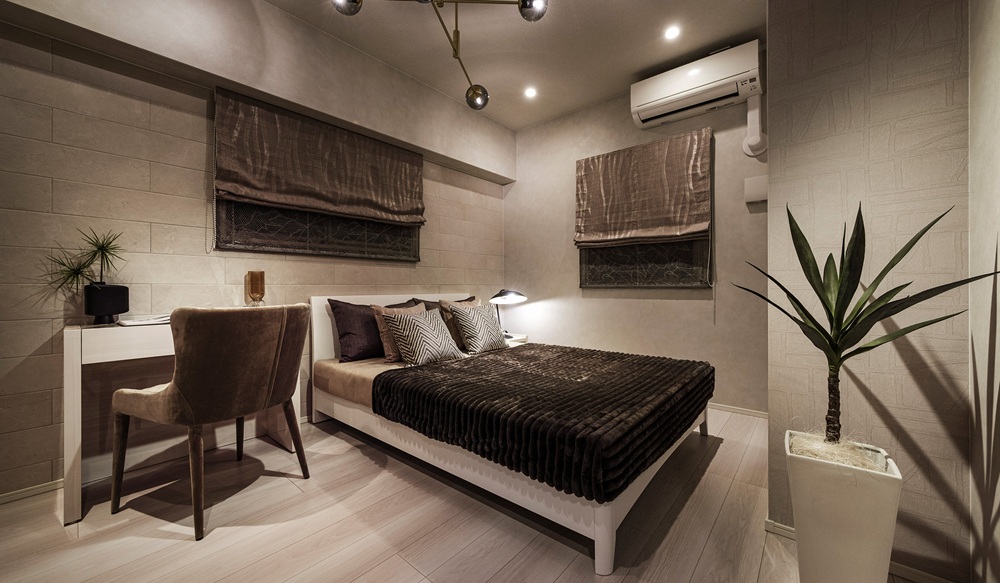 MASTER BED ROOM