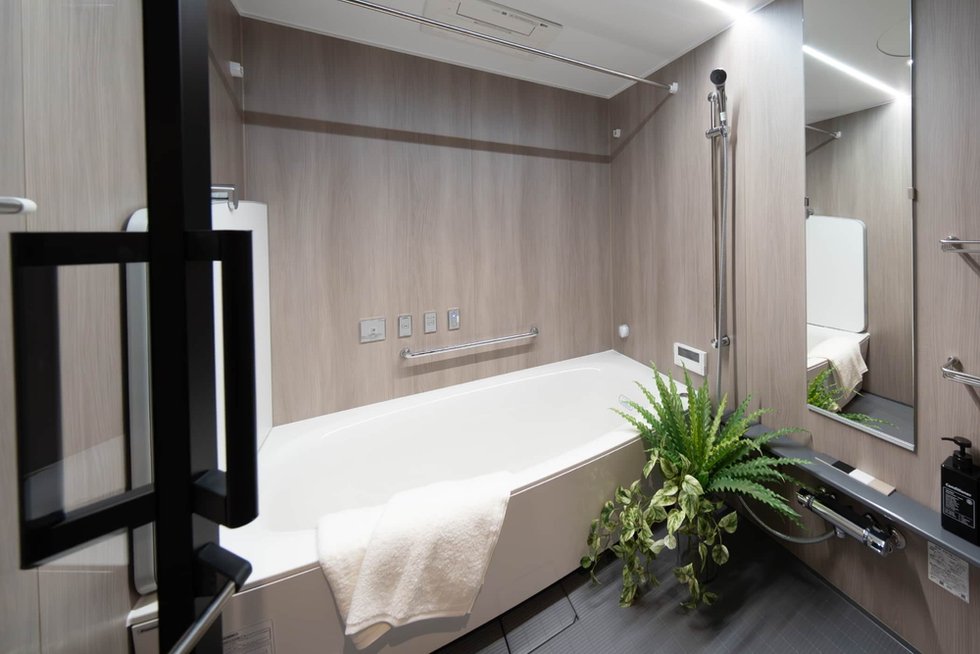 BATH ROOM