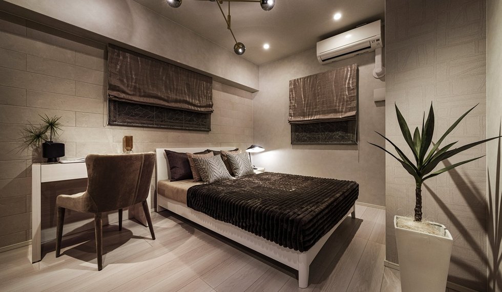 MASTER BED ROOM