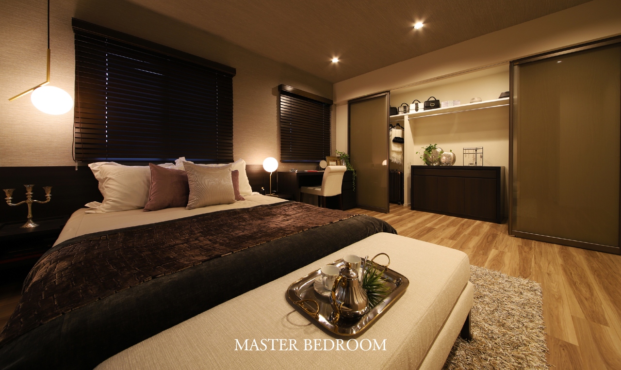 MASTER BEDROOM