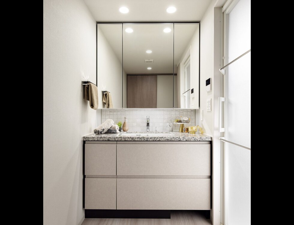 A type Powder Room