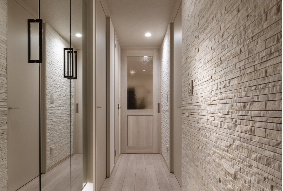 Entrance/Carridor