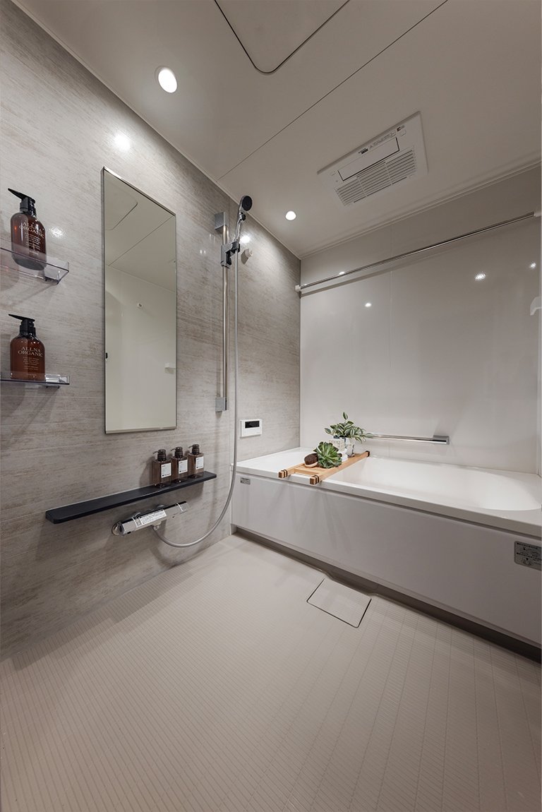 BATH ROOM
