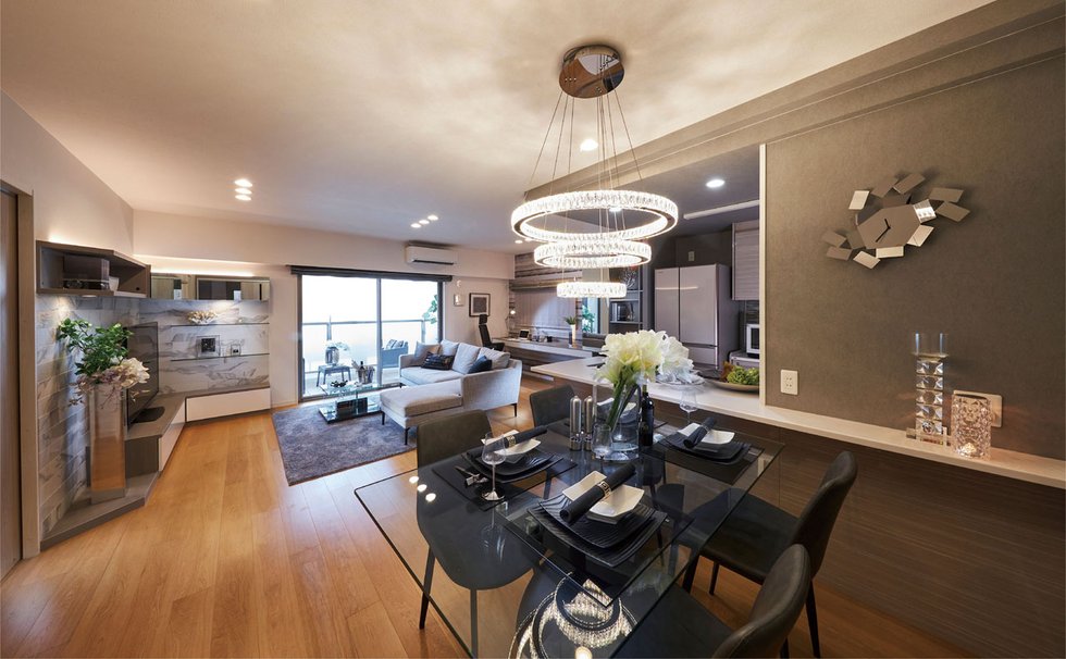 LIVING & DINING