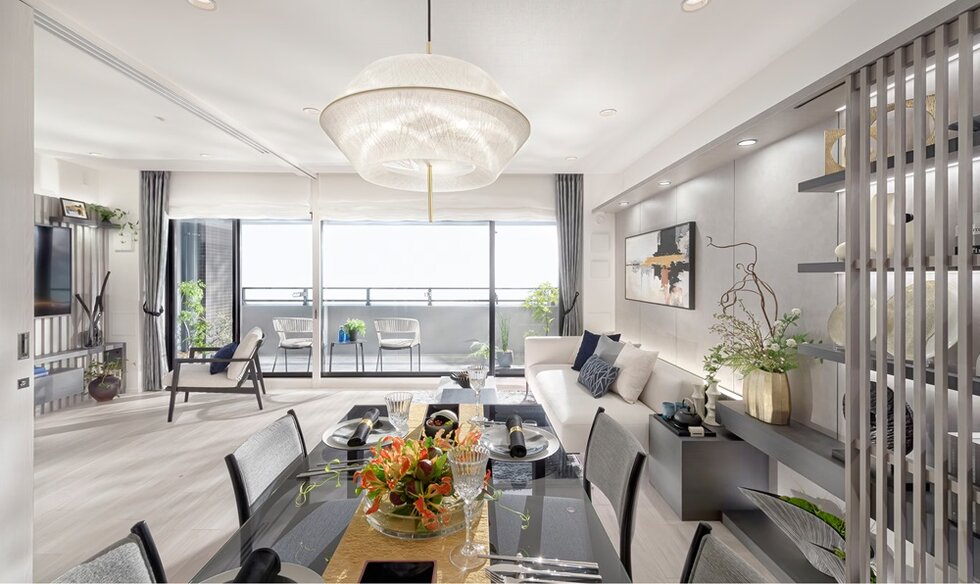 LIVING　DINING　ROOM