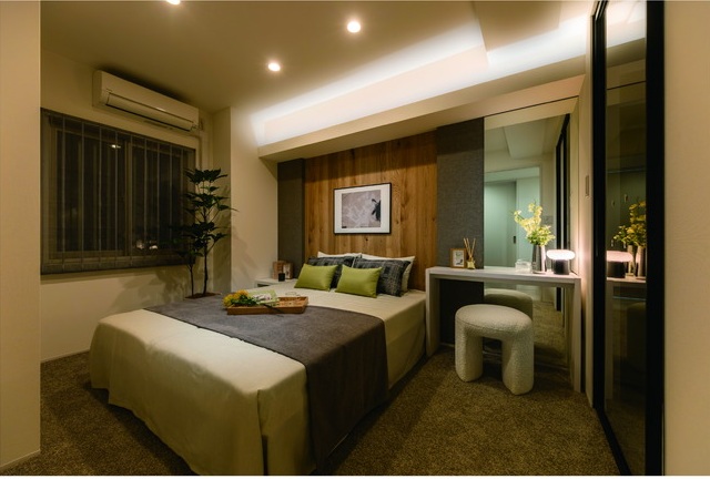 MASTER BED ROOM